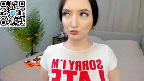 Snapshot of lesley_wins chatting on 11.07.25 Lesley online show from 11.07.25