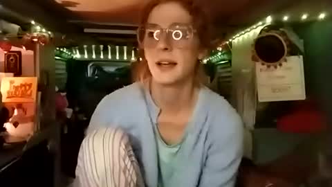 Snapshot of lesleygumgrass chatting on 11.21.25 LesleyGumGrass- The Boring Trans girl online show from 11.21.25