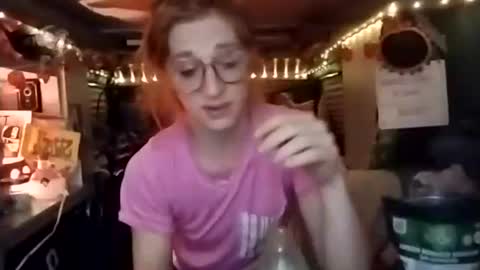 Snapshot of lesleygumgrass chatting on 12.17.25 LesleyGumGrass- The Boring Trans girl online show from 12.17.25