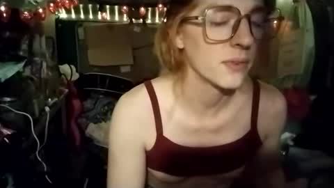 LesleyGumGrass- The Boring Trans girl online show from 04.17.26