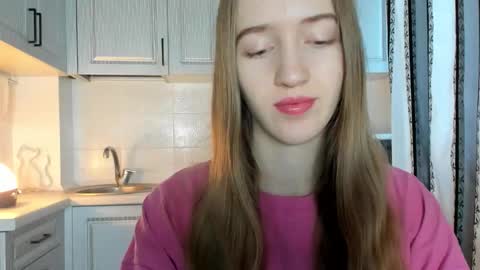 Snapshot of leslie_my_lovee chatting on 11.20.25 LESLIE online show from 11.20.25