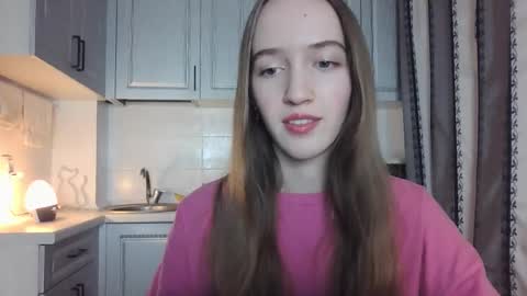 Snapshot of leslie_my_lovee chatting on 11.29.25 LESLIE online show from 11.29.25