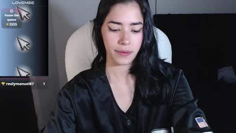 Snapshot of leslieblack_ chatting on 02.26.25 leslie online show from 02.26.25