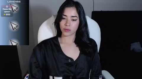 Snapshot of leslieblack_ chatting on 02.27.25 leslie online show from 02.27.25