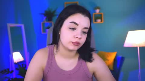 LeslieRowe online show from 10.05.25