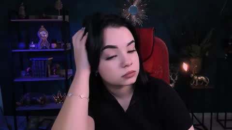 LeslieRowe online show from 10.10.25