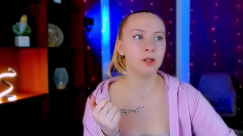 Snapshot of lesly_chilli chatting on 02.25.26 lesly_chilli online show from 02.25.26