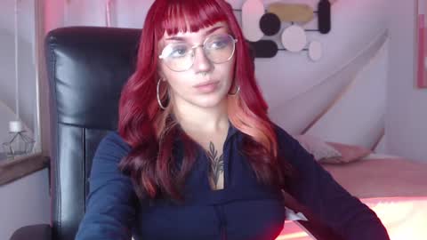 Snapshot of lessboobs_gh chatting on 01.16.25 Less online show from 01.16.25