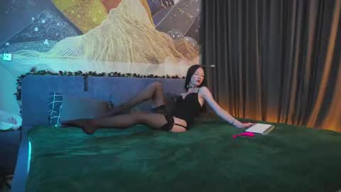 Snapshot of lessyluiz chatting on 09.21.25 Hi my name is Lessy I am 18 years old. Im new here but I really like making new acquaintances online show from 09.21.25
