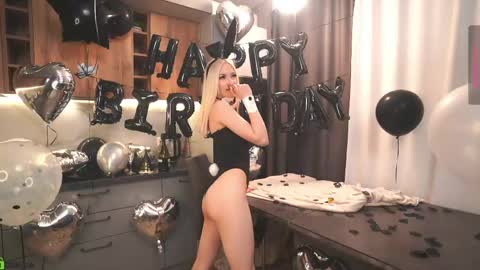 Hi my name is Lessy I am 18 years old. Im new here but I really like making new acquaintances online show from 05.15.26
