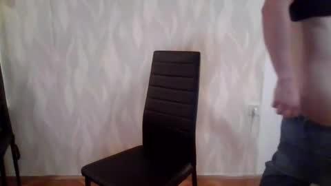 Snapshot of lestaro chatting on 06.20.26 neoglo online show from 06.20.26