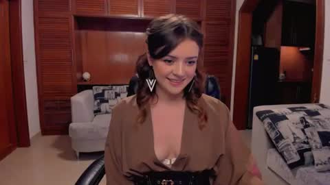 Snapshot of lesya_krutalevich chatting on 06.18.26 lesya krutalevich online show from 06.18.26