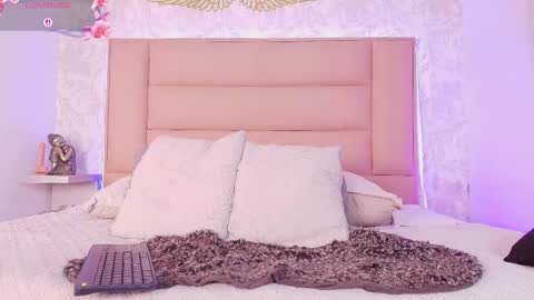 Leti White online show from 02.19.26