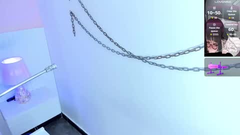 Snapshot of leticia_lynn chatting on 09.12.25 LETI 3 online show from 09.12.25