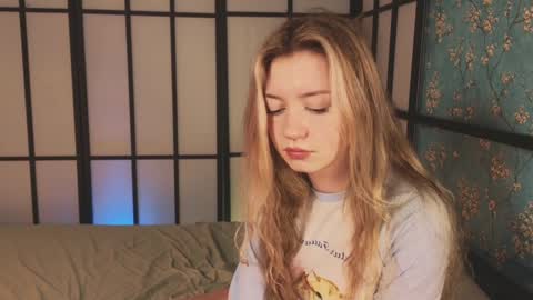 Snapshot of lettablush chatting on 01.19.25 letta online show from 01.19.25