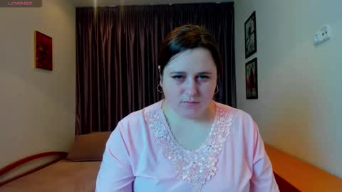 Naomi online show from 12.04.25