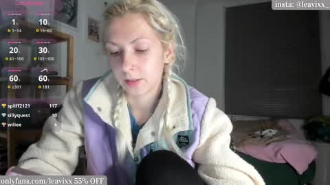 LeaVixx online show from 03.11.25