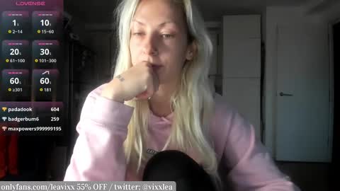 LeaVixx online show from 11.03.25