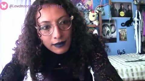 Lewd Mooncat online show from 04.16.26