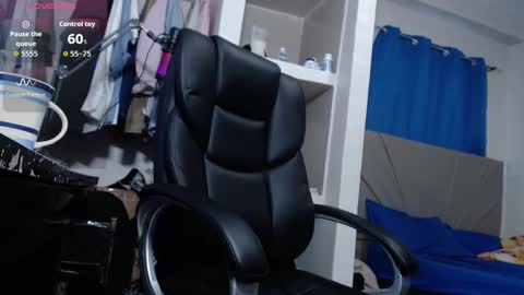 Lewis online show from 09.20.25