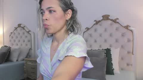 Snapshot of lexa_25_ chatting on 10.20.25 online show from 10.20.25