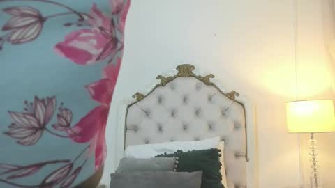 Snapshot of lexa_25_ chatting on 11.24.25 online show from 11.24.25