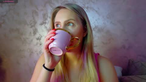 Snapshot of lexi_u_ chatting on 02.23.26 LEXXY online show from 02.23.26