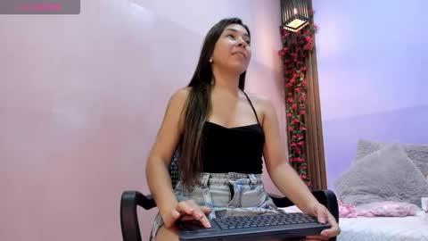 Lexi online show from 10.13.25