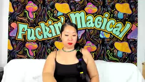 Lexie Mack online show from 11.04.25