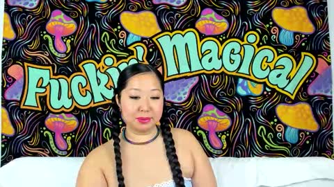 Lexie Mack online show from 11.12.25