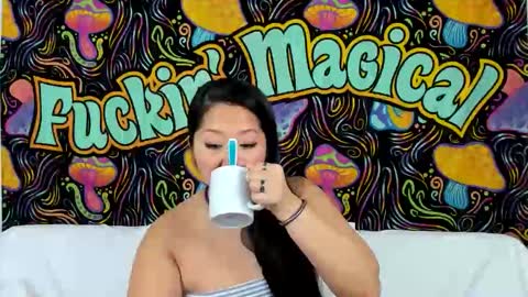 Lexie Mack online show from 11.25.25