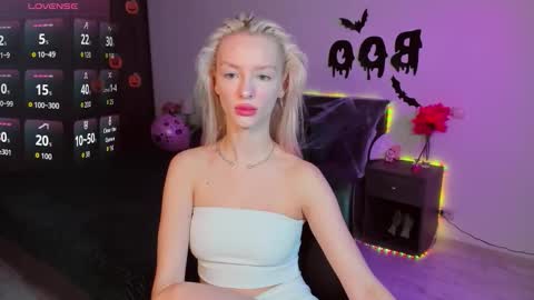 lexieblonde online show from 10.20.25