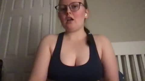 Snapshot of lexielilacs chatting on 01.22.25 lexie online show from 01.22.25