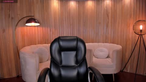 Lexie  online show from 12.18.24