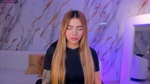 Lexie  online show from 02.10.26