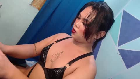 Snapshot of lexilorcs chatting on 12.17.24 lexilorcs online show from 12.17.24