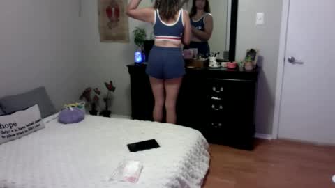 lexwyoex online show from 10.16.25