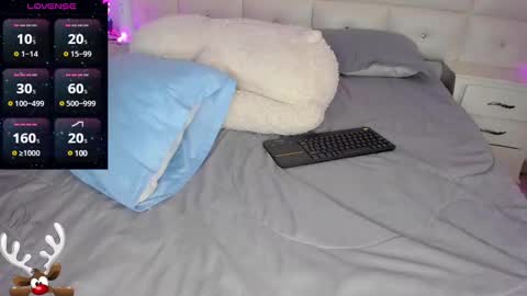 Snapshot of lexxi_ross chatting on 12.11.24 LEXXI online show from 12.11.24