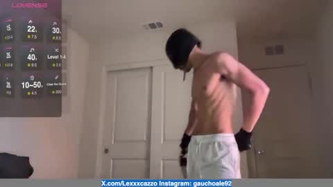 Snapshot of lexxxcazzo chatting on 10.24.25 Dromaeosaurex online show from 10.24.25