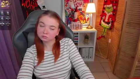 Snapshot of lexxxyone chatting on 12.11.24 lexxxyone online show from 12.11.24