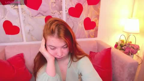 Snapshot of lexxxyone chatting on 02.18.25 lexxxyone online show from 02.18.25