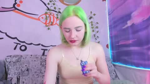 Snapshot of lexy_l0vy chatting on 02.10.25 LexxxY online show from 02.10.25