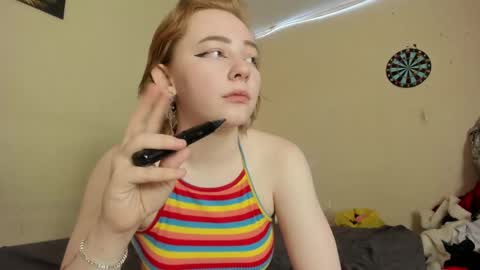 Snapshot of lexy_l0vy chatting on 06.04.26 LexxxY online show from 06.04.26