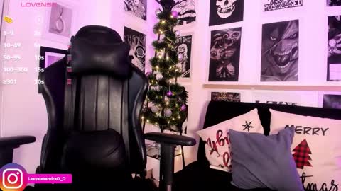 LexyJoyce online show from 12.17.25