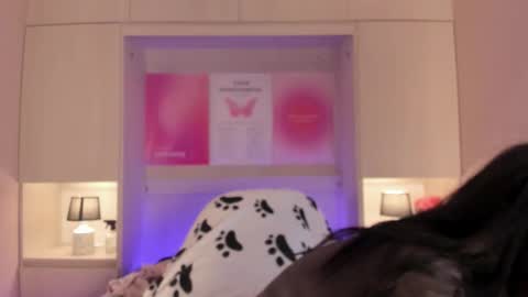 L I A  online show from 02.01.26