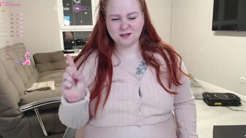 Snapshot of leyaloveee chatting on 02.06.25 Your Leya online show from 02.06.25