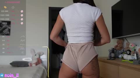 Snapshot of leyla_ly chatting on 10.16.25 Leyla ly Ill be here Tuesday Thursday Friday Saturday Sunday online show from 10.16.25