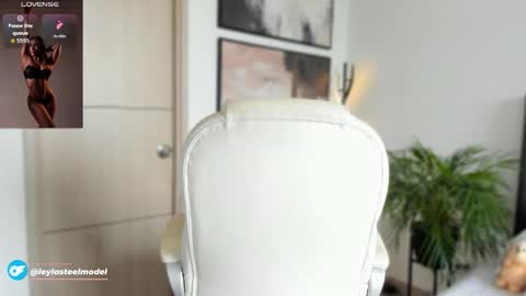 INSTA leylasteel model         online show from 09.11.25