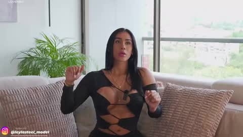 INSTA leylasteel model         online show from 05.13.26