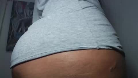 leyli_ass online show from 10.19.25